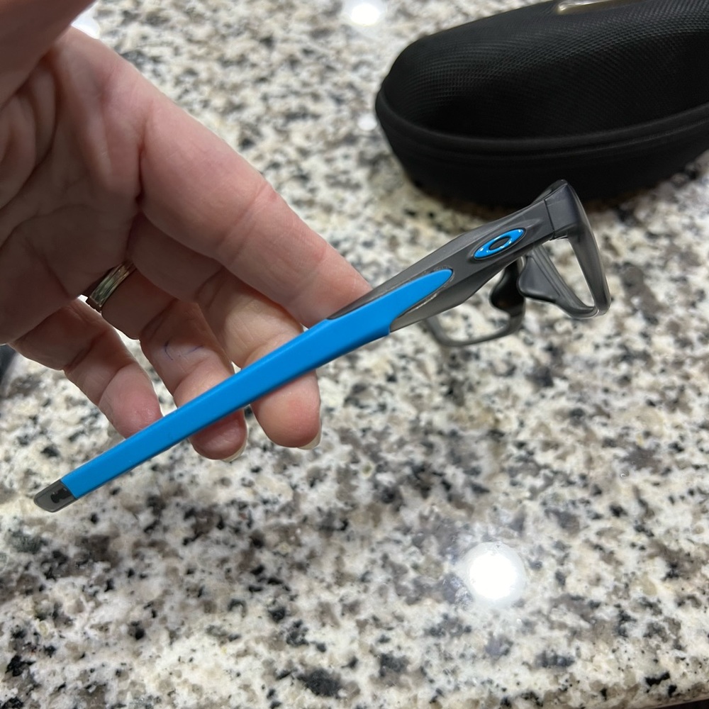 Kids Oakley frames, put your own prescription in them. Frames only no lenses